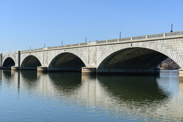 Fototapeta na wymiar Key Bridge w Waszyngtonie