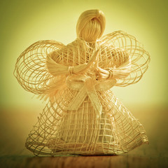 The angel made of straw.