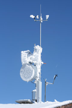 Antennenanlage im Winter