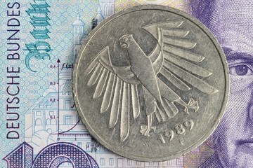 5 DM Stück auf 10 DM Schein
