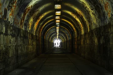 Cercles muraux Tunnel Urban underground tunnel