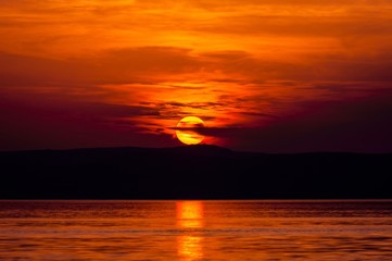 Obraz premium Beautiful sunset at the ocean