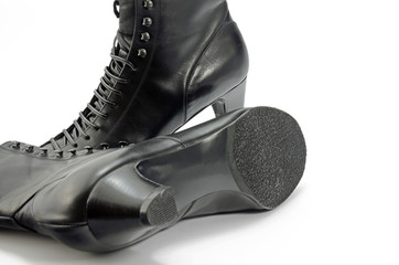 schwarze Lederschuhe