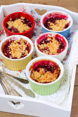 Berry crumbles