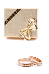 box and wedding rings