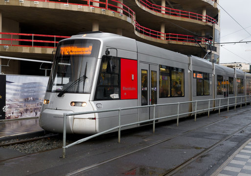 tram in dusseldorf