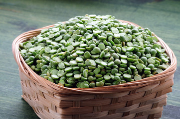 Dried green peas