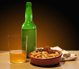 Menú típico asturiano.