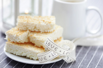 coconut cookie