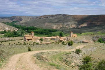 Naklejka premium Caracena Dorf - Caracena village 01