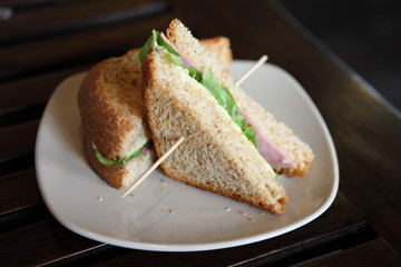 sandwich ham and cheese