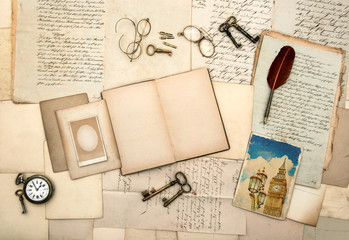 open travel diary book, picture from london, vintage accessories