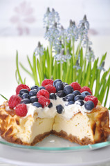 Käsekuchen mit Beeren