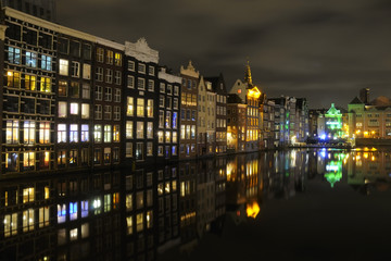 Fototapeta na wymiar Damrak - Amsterdam