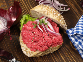 Brötchen mit Rinderhack