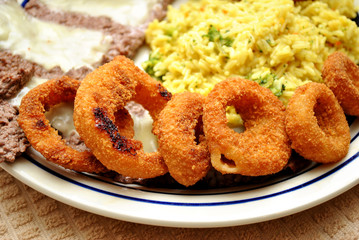 Baked Onion Rings as a Side Dish