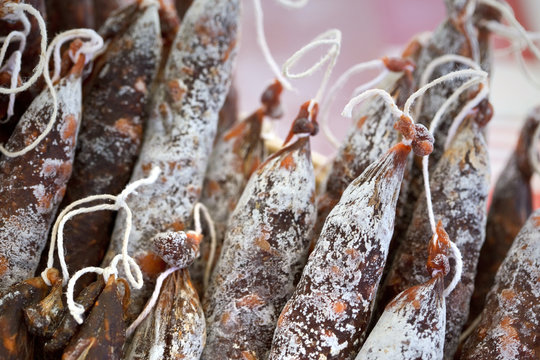 Saucisson, saucisse, s&egrave;che, charcuterie, viande, aliment