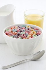 Delicious kids cereal loops with a fruit flavor