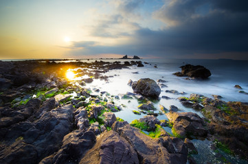 三ツ石海岸の朝