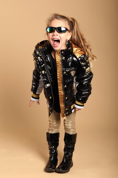 Josi Fashion 2 01