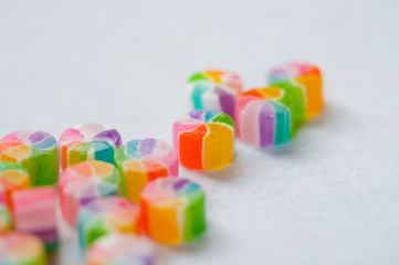 日本のカラフルな和風飴