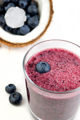 blueberry smoothie