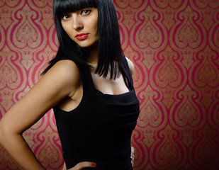 Naklejka premium Beautiful brunette girl glamour portrait
