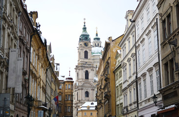 Fototapeta na wymiar Ulica w centrum Pragi