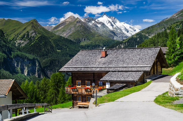 Fototapeta na wymiar Tirol Alps landscape in Austria with Grossglockner mountain