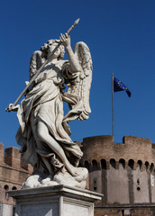 Angelo con la lancia Ponte SantAngelo