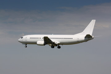 Fototapeta na wymiar B 737 lądowanie