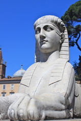 Statue de sphinx, Piazza del Popolo à Rome - Italie