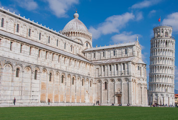 tour de pise, baptist&egrave;re et cath&eacute;drale