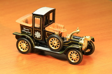 Fototapeta na wymiar Old English Car Model