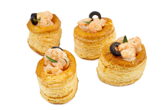 voulevant with shrimps and olives sauce