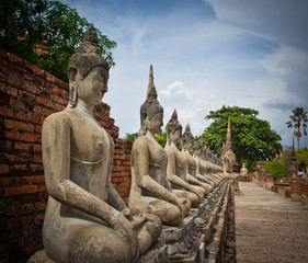 Obraz premium Ancient buddha in Ayutthaya province of Thailand
