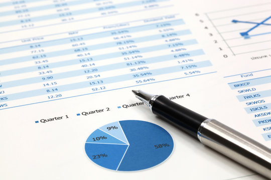 Stock market graphs analysis