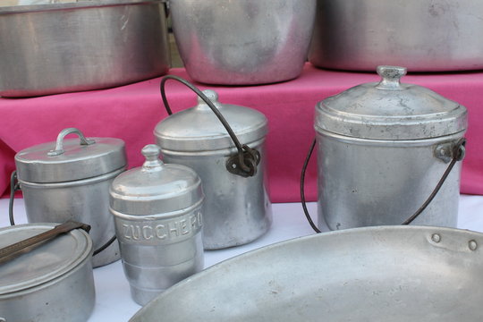 cans  cookware