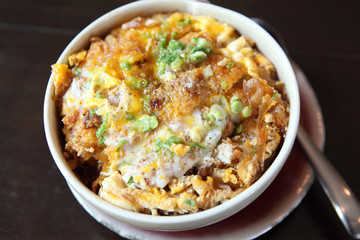 Katsudon - Japanese breaded deep fried pork cutlet (tonkatsu) to