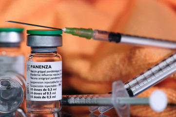 piqure contre la grippe,vaccin,médecine,piqure