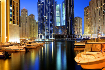 Fototapeta na wymiar Widok regionie Dubaju - Dubai Marina