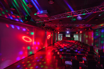 Woodland hotel - Neon lights