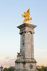 Fototapeta na wymiar Most Aleksandra III filaru, Paris