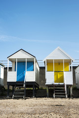 Fototapeta na wymiar Colorful Beach Huts w Southend on Sea, Essex, UK.