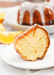 iced cake