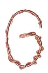 Naklejka premium Twisted copper wire in the shape of the letter G