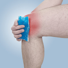 Cool gel pack on a swollen hurting knee.