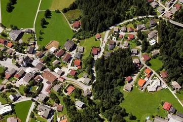 Fototapeten Bayerisches Dorf Luftaufnahme © Peter Maszlen
