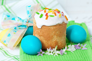 Easter cake and colorful eggs