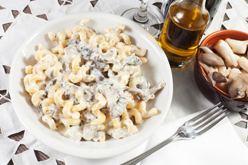 Penne pasta with mushroom and basil